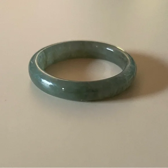 Jade Ring - Picture 3 of 3